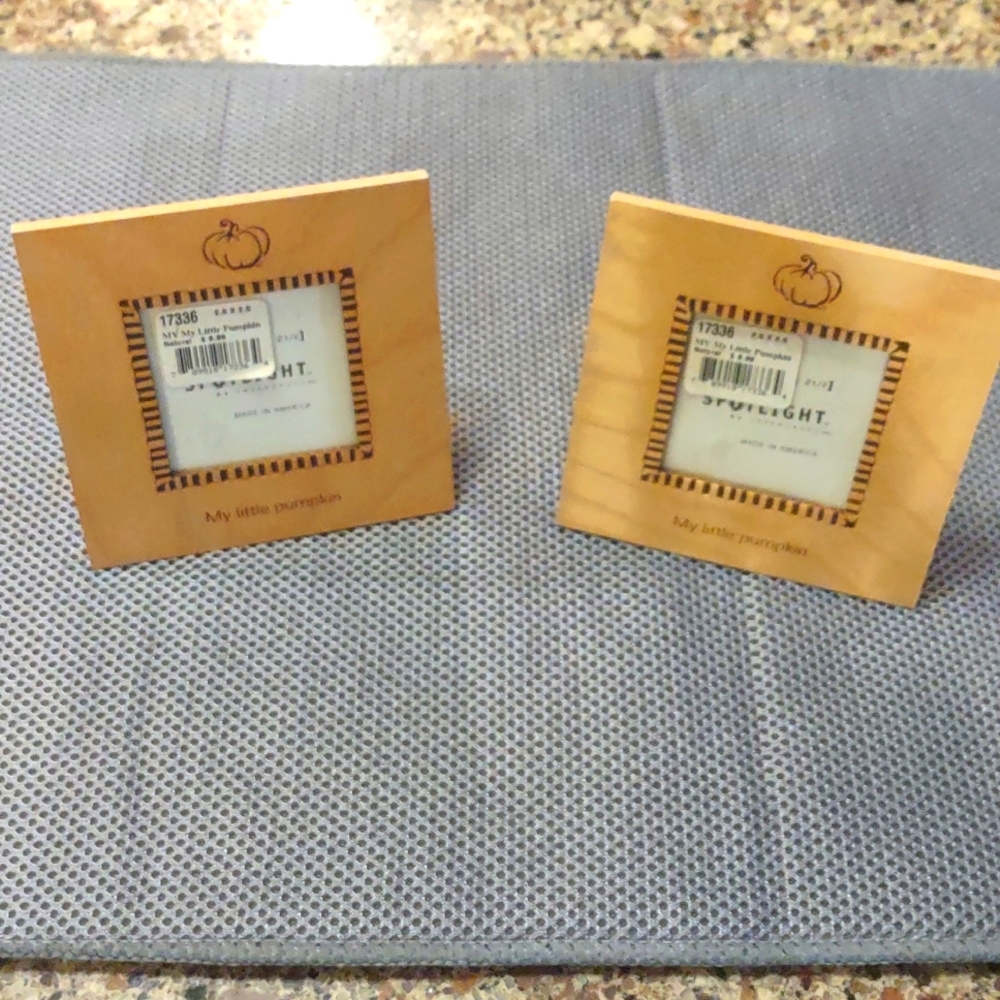 2 Wood frames, Natural tone, Pumpkin theme, square, 2.5x2.5 opening